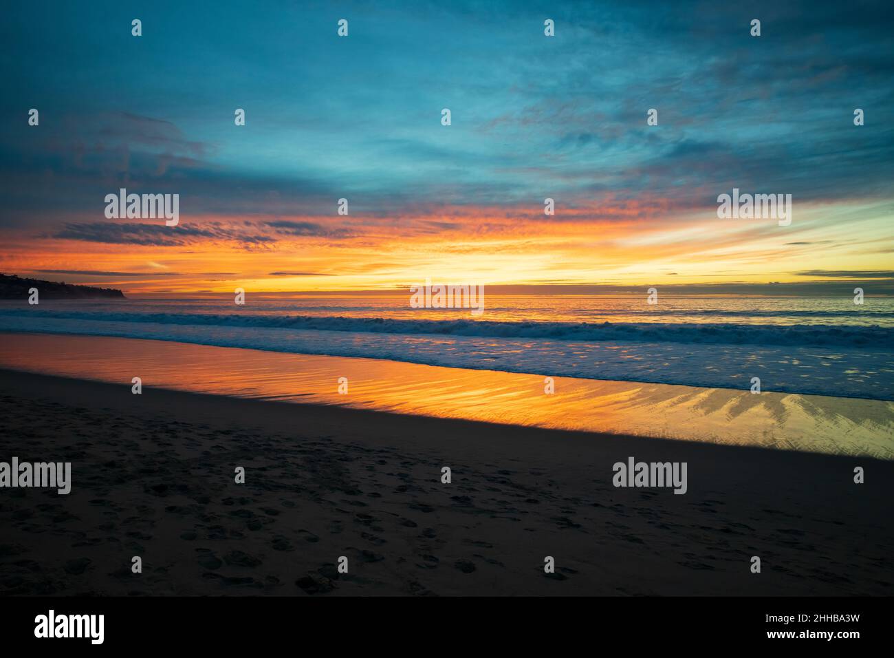 Farbenfroher Sonnenuntergang Am Kalifornischen Strand Stockfoto