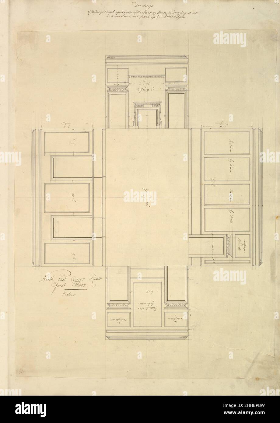 Treasury House, 10 Downing Street, London: Plan of the first-floor Parlour (Northeast Corner Room) 1732–35 Isaac Ware British Dies ist eine von acht Zeichnungen des Albums, die sich auf Treasury House beziehen. Im Jahr 1732 bot George II Sir Robert Walpole, dem ersten Lord of the Treasury, zwei benachbarte Grundstücke an, die als Wohnsitz in London dienen sollten. Dazu gehörten ein Herrenhaus aus dem 16. Jahrhundert mit Blick auf den St. James's Park und ein Stadthaus dahinter mit Blick auf die Downing Street, das letztere im 17. Jahrhundert von Sir Christopher Wren entworfen wurde. Es liegt neben dem Whitehall Palace und man kann zu Fuß zum Parlia laufen Stockfoto