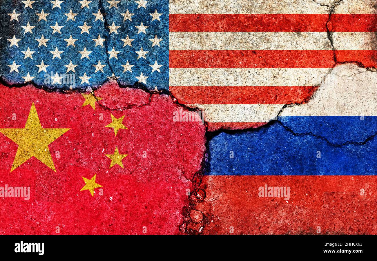 Grunge-Flaggen Illustration von drei Ländern mit Konflikten und politischen Problemen (knackiger konkreter Hintergrund) | USA, China und Russland Stockfoto