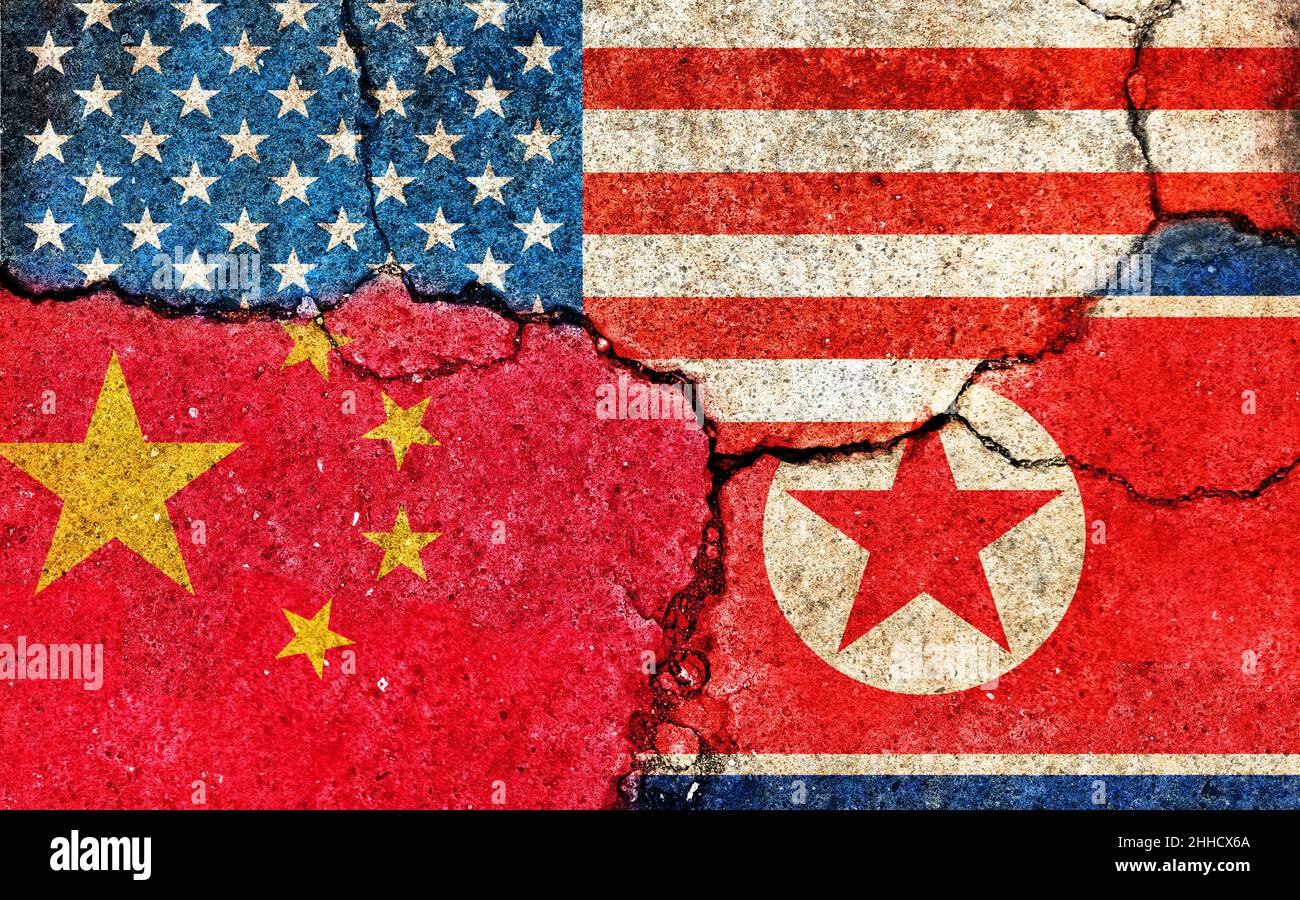 Grunge-Flaggen Illustration von drei Ländern mit Konflikten und politischen Problemen (knackiger konkreter Hintergrund) | China, USA und Nordkorea Stockfoto