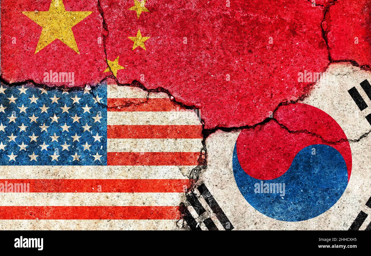 Grunge-Flaggen Illustration von drei Ländern mit Konflikten und politischen Problemen (knackiger konkreter Hintergrund) | China, USA und Südkorea Stockfoto