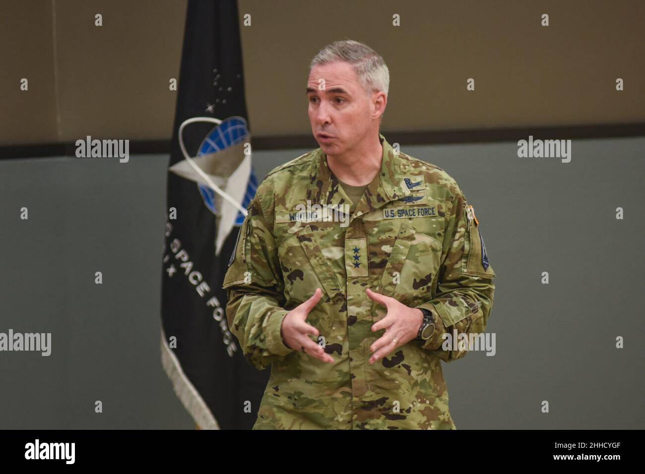 SPOC-Kommandant besucht USSF-Studenten an der Vandenberg AFB (4). Stockfoto