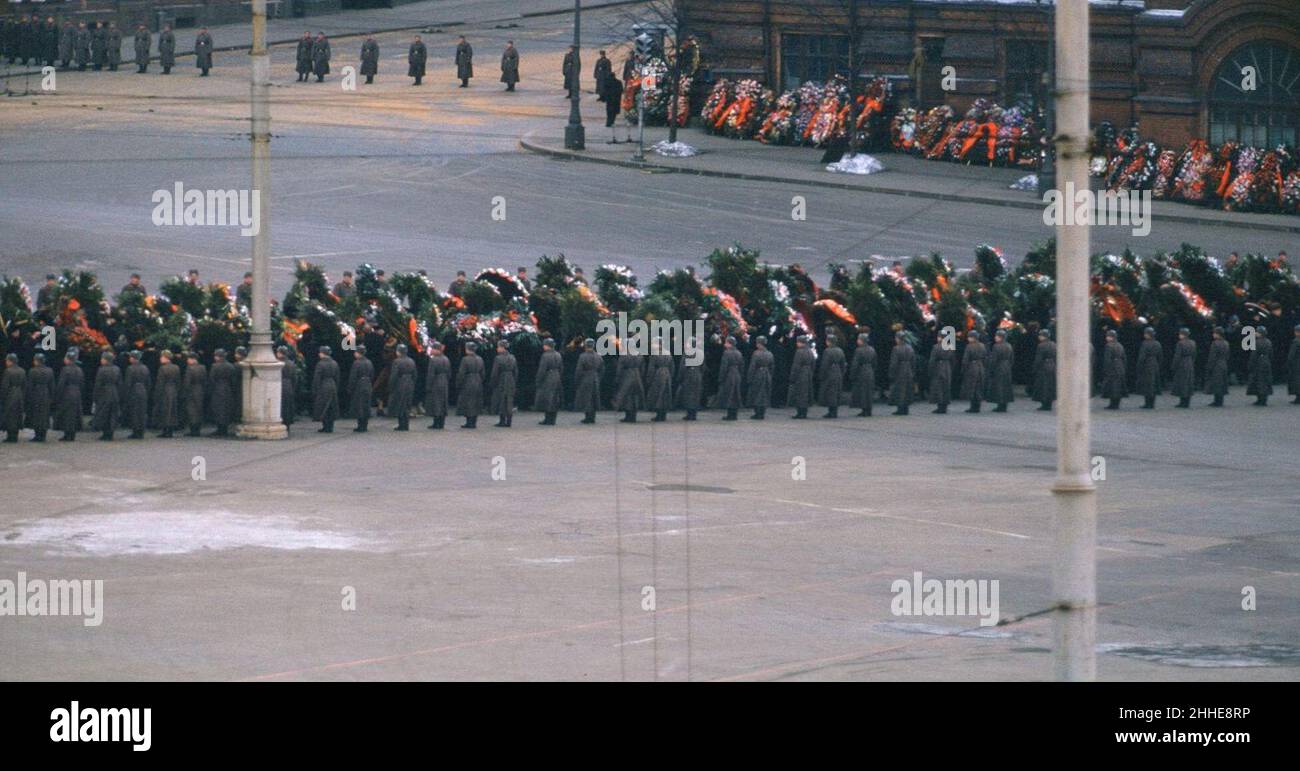 Trauerzug tragen Fotos und Bildmaterial in hoher Auflösung Alamy