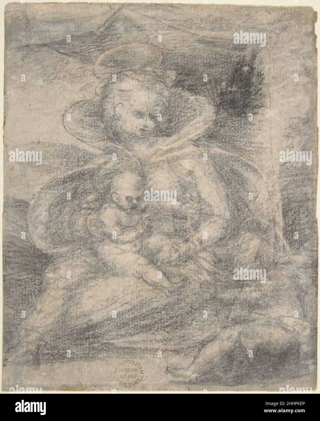 Die Jungfrau und das Kind ca. 1515–17 Werkstatt von Fra Bartolomeo (Bartolomeo di Paolo del Fattorino) Italienisch schnell in schwarzer Kreide gezeichnet, war diese Studie früher Teil desselben Skizzenbuches, das wahrscheinlich auch zwei Studien von fast gleicher Größe enthielt: Eine für eine Heilige Familie in der Sammlung des Museums (Nr. 1) 80,3.135; schwarze Kreide, 14,3 x 11,6 cm) und die andere für eine Madonna mit Kind und dem Kleinkind St. John in der Morgan Library & Museum, New York (Inv. IV, 8; schwarze Kreide, 13,5 x 9,7 cm). Obwohl die Zeichnungen Ähnlichkeiten mit Fra’ Bartolomeos Kurzschrift aufweisen, zeigen die drei Skizzenbuchblätter dies Stockfoto