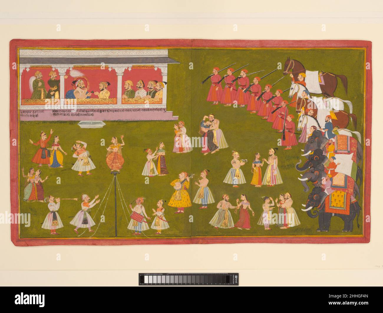 Maharana Amar Singh II, Prince Sangram Singh und Höflinge Sehen Sie sich eine Aufführung an. 1705–8 Indien (Rajasthan, Mewar) Diese Szene von Schauspielern und Akrobaten, die für den maharana auftreten, veranschaulicht die Veränderungen, die während der Herrschaft von Amar Singh II. In der Malerei stattgefunden haben. Wie seine Vorgänger aus dem 17. Jahrhundert hat der Künstler mehrere Momente gleichzeitig dargestellt, trennt die Momente aber nicht mehr strikt voneinander. Stattdessen hat er die Zeit zusammengebrochen, indem er verschiedene Episoden nebeneinander vorstellt, während er keinen Versuch unternimmt, die Reihenfolge zu klären, in der sie aufgetreten sind. Die Arti Stockfoto