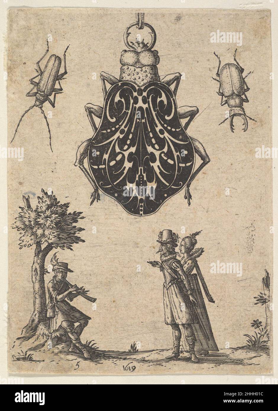 Anhänger in Form eines Käfer mit einem Paar und einem jungen Mann, der ein Instrument spielt 1619 Jean Toutin Französisch Jean I Toutin kombinierte seine Entwürfe für Goldschmiedearbeiten oft mit figurativen Szenen, die nicht immer direkt zu beziehen scheinen, aber seine Blätter umso attraktiver machen. Das aktuelle Blatt aus einer Serie aus dem Jahr 1619 zeigt einen käfer-ähnlichen Anhänger, dessen Rückseite mit Schweifwerk-Ornamenten bedeckt ist, die in Emaille ausgeführt werden sollten. Auf beiden Seiten sind zwei verschiedene Arten von Käfer abgebildet, vermutlich um mögliche Variationen in der Form des Anhängers zu zeigen. Die Szene unten zeigt ein Youn Stockfoto