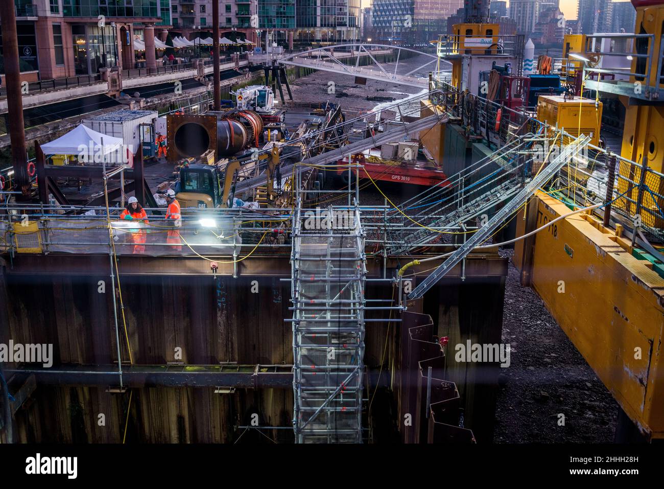 Bauarbeiten an der Vauxhall Bridge, Vauxhall, London, England, Großbritannien Stockfoto