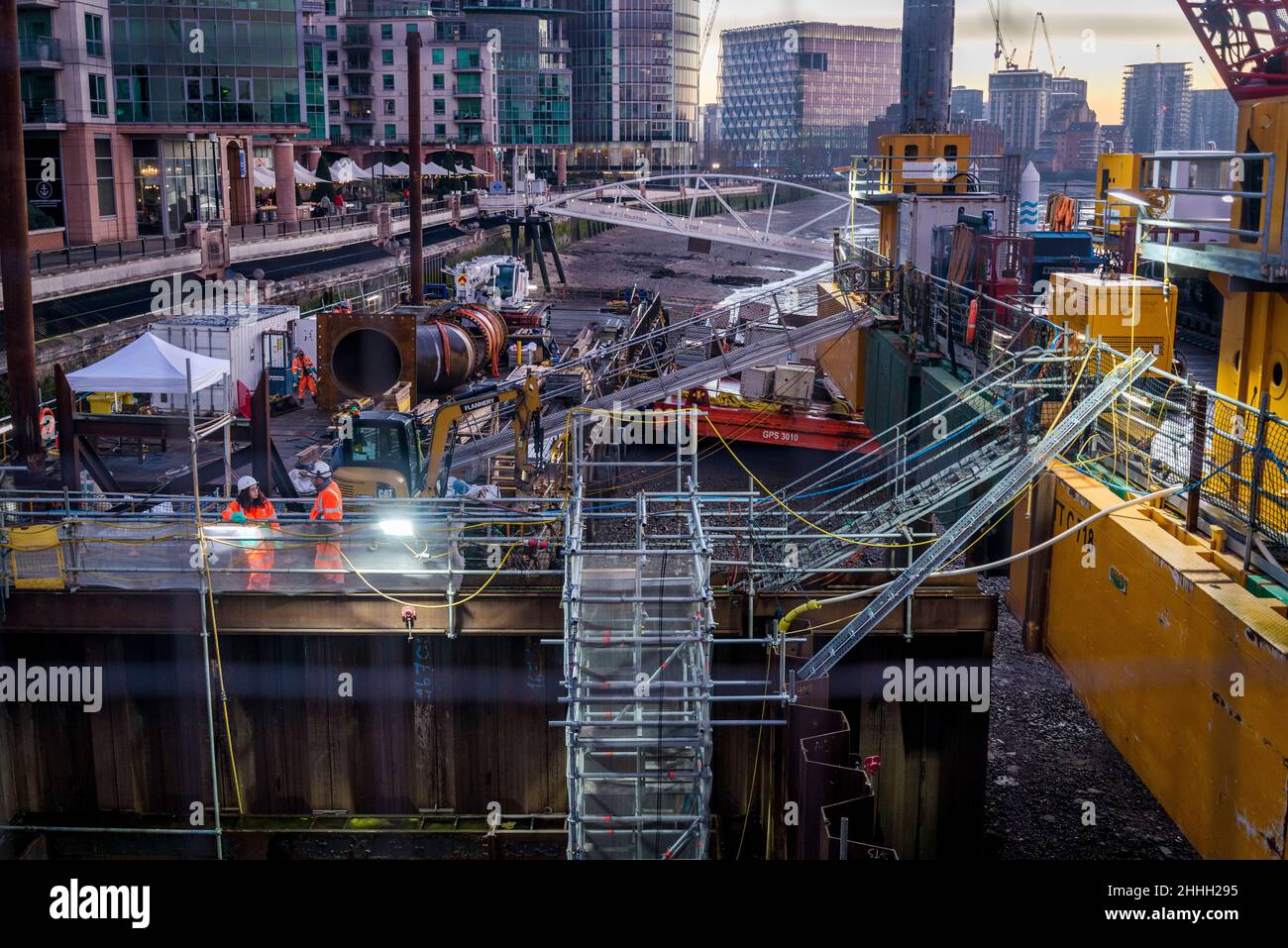Bauarbeiten an der Vauxhall Bridge, Vauxhall, London, England, Großbritannien Stockfoto