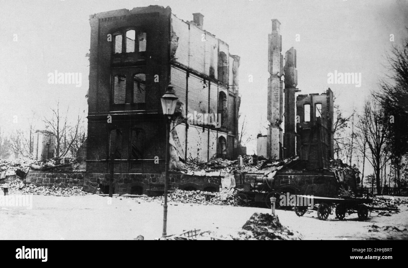 Alle Überreste der Kasernen von Soldan nach dem russischen Rückzug. Ca. 1916 Stockfoto