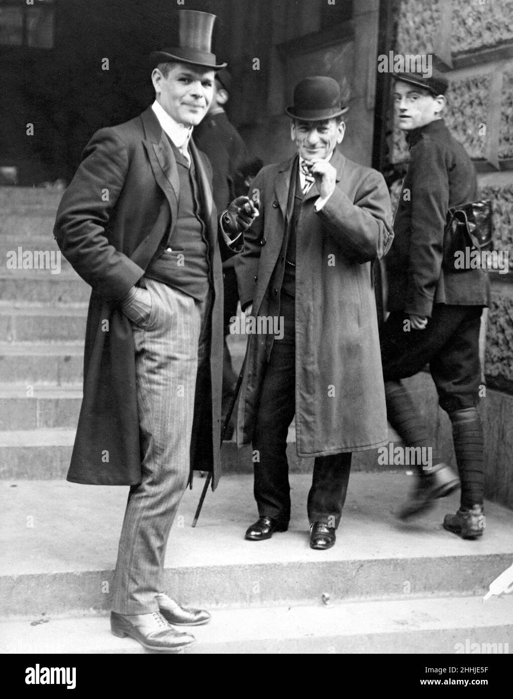 Mordfall von Doktor Crippen in der Bow Street Doktor Gilbert Mervin Rylance, bevor er am 1910. Oktober Beweise gab Stockfoto