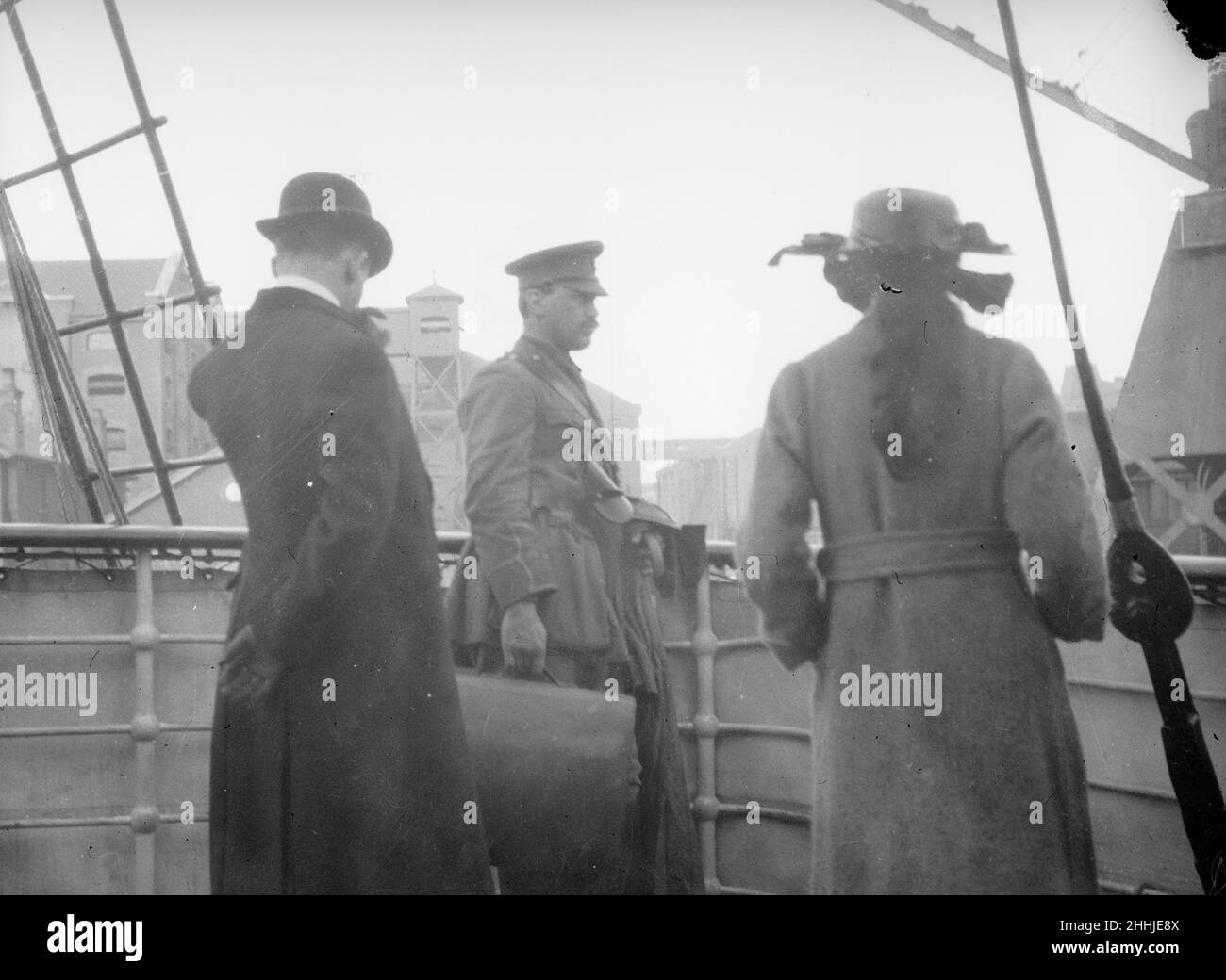 Lord Walmeny als Botschafter des Königs auf dem Weg nach Frankreich. Circa September 1914 Stockfoto