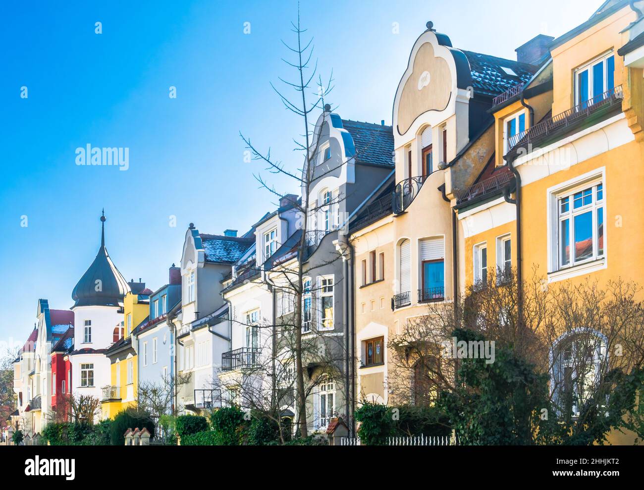 Blick auf Wohngebäude der Villenkolonie im Stadtteil Gern München