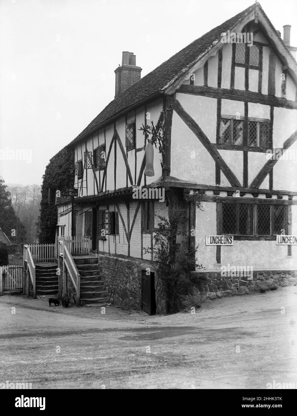 Old Inn in Oxted, Surrey. 1926. Stockfoto