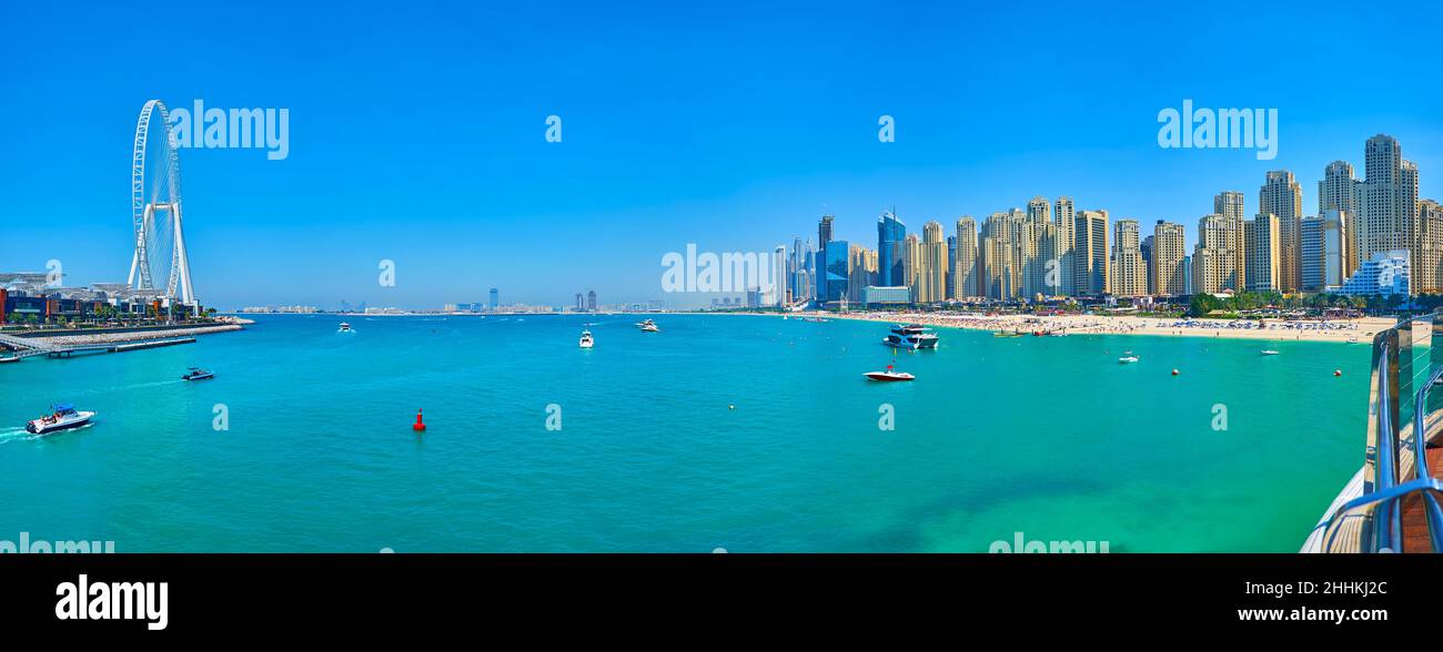 Panorama der Insel Bluewaters mit modernem Ain Dubai Riesenrad