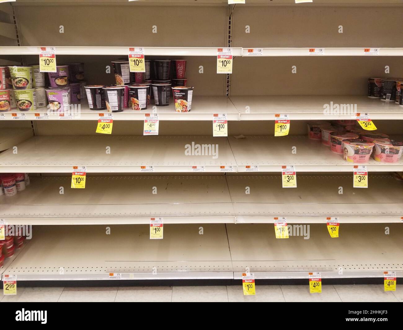 Wilmington, Delaware, U.S.A - 23. Januar 2022 - die leeren Regale in einem Supermarkt wegen Lebensmittelknappheit Stockfoto