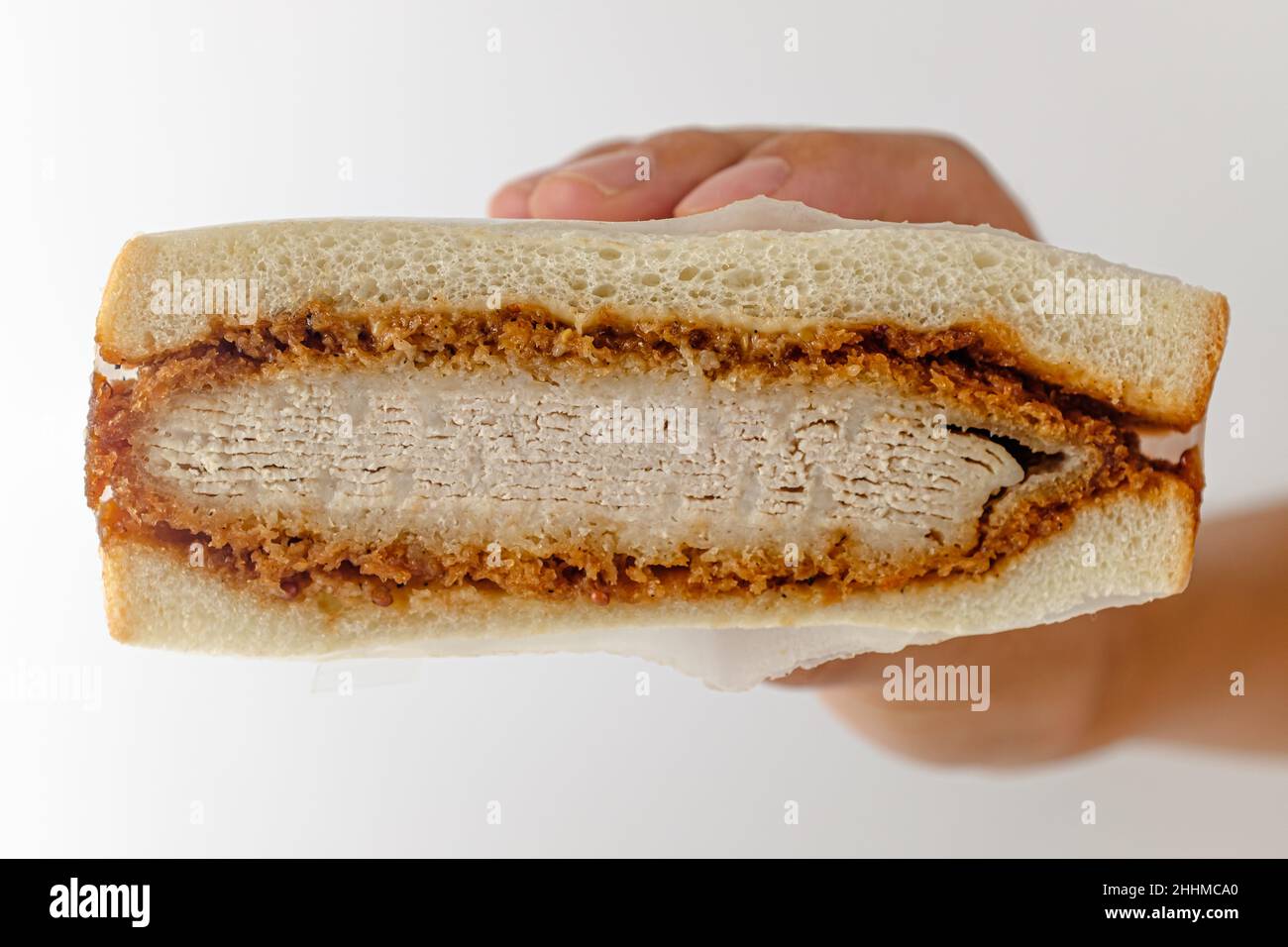 Tonkatsu-Sandwich auf weißem Hintergrund Stockfoto