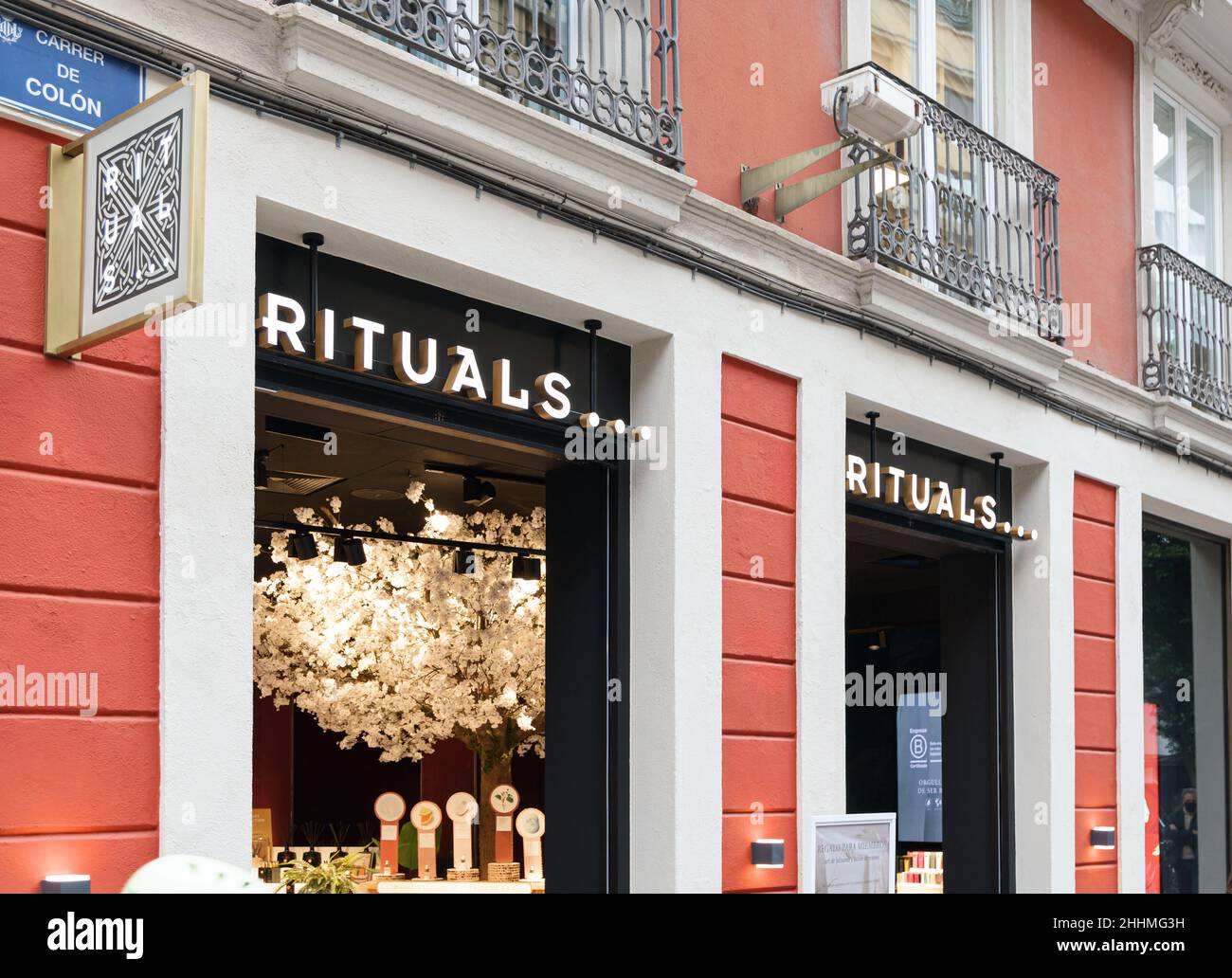 VALENCIA, SPANIEN - 24. JANUAR 2022: Rituals ist ein internationales Kosmetik- und Schönheitsunternehmen Stockfoto