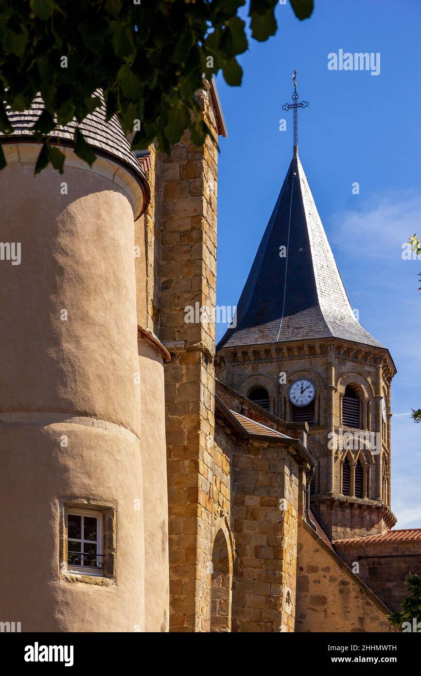 Die Stadt Menat im Pays de Combrailles im Département Puy-de-Dome der Region Auvergne, Frankreich Stockfoto