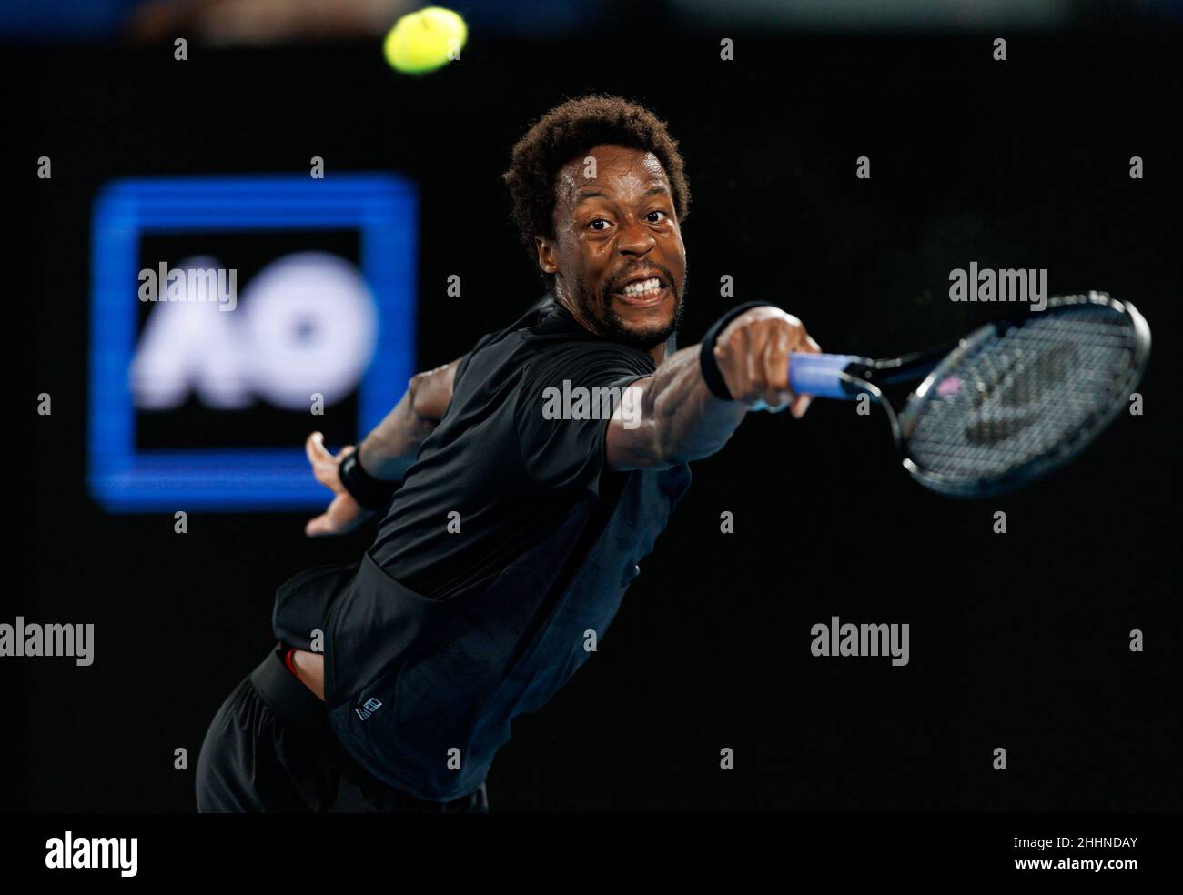 Melbourne, Australien. 25th Januar 2022. GAEL MONFILS (FRA) in Aktion bei den Australian Open 2022 am Dienstag, den 2022. Januar, Melbourne Park Credit: Corleve/Alamy Live News Stockfoto