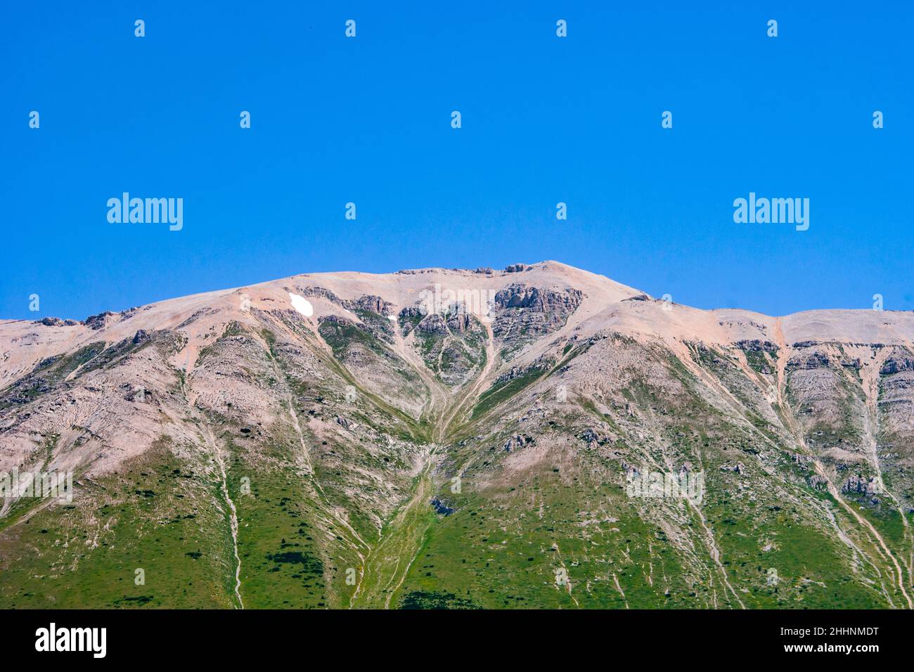 Blick auf den Berg Maiella vom Pass San Leonardo, Sant'Eufemia A Maiella, Abruzzen, Italien, Europa Stockfoto