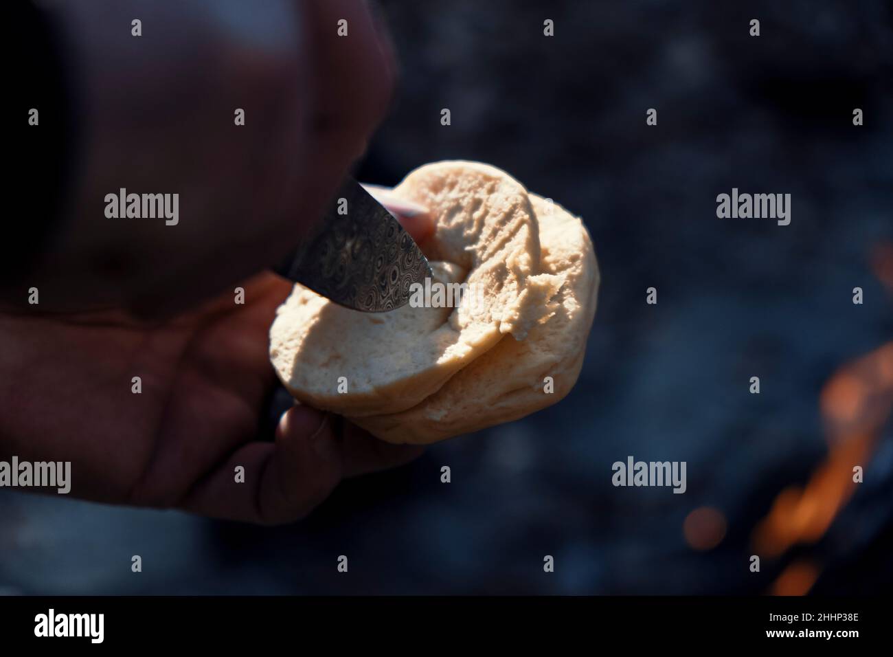 Vorspeisen auf dem Campingplatz im Freien Stockfoto