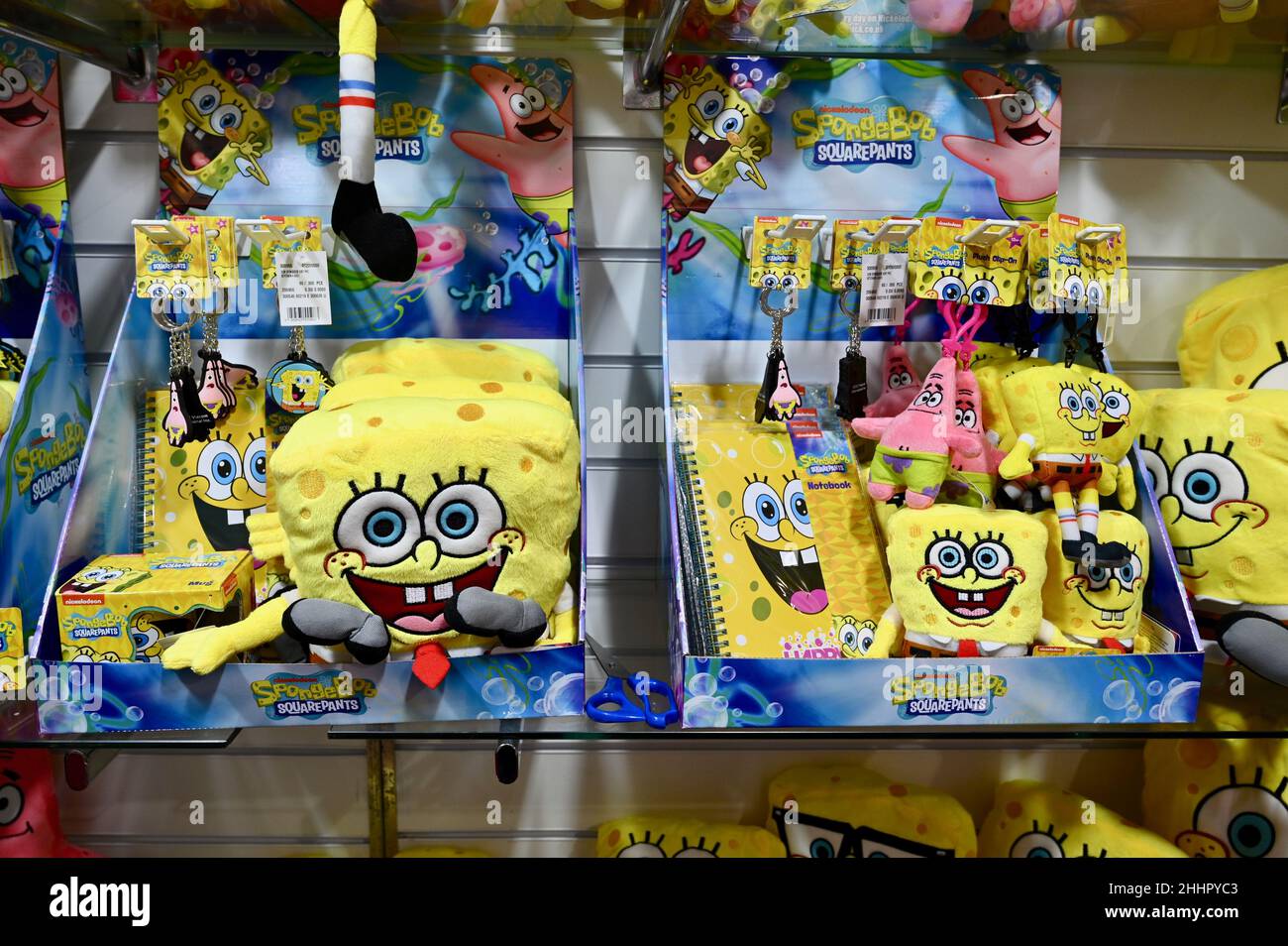 London, Großbritannien. SpongeBob SquarePants, Spielzeugmesse 68th, die erstmals nach der COVID -19 Pandemie im Olympia Exhibition Center stattfand. Die Showthemen sind beliebte Lizenzen, Lernspielzeug und Familienspiele. Kredit: michael melia/Alamy Live Nachrichten Stockfoto