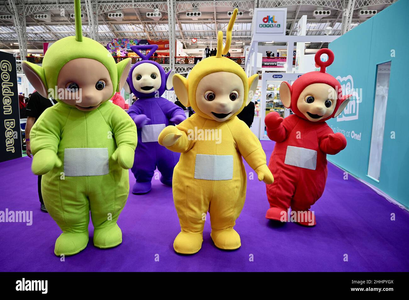 London, Großbritannien. Teletubbies, 68th Spielwarenmesse im Olympia Exhibition Centre die erste nach der COVID -19 Pandemie. Die Showthemen sind beliebte Lizenzen, Lernspielzeug und Familienspiele. Kredit: michael melia/Alamy Live Nachrichten Stockfoto