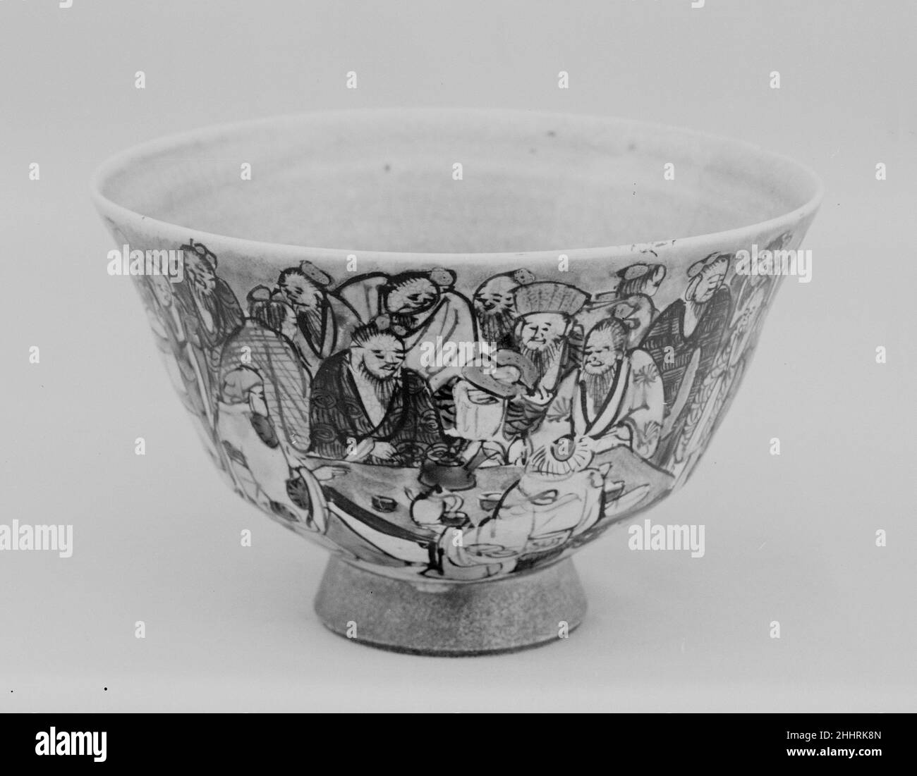 Schale 19th Jahrhundert Nonomura Ninsei Japanisch. Schüssel. Nonomura Ninsei (japanisch, aktiv ca. 1646–94). Japan. 19th Jahrhundert. Ton mit einer transparenten, knisternden Glasur bedeckt und mit polychromem Emaille verziert (Kyoto-Ware, Banko-Stil). Edo (1615–1868) oder Meiji-Periode (1868–1912). Keramik Stockfoto