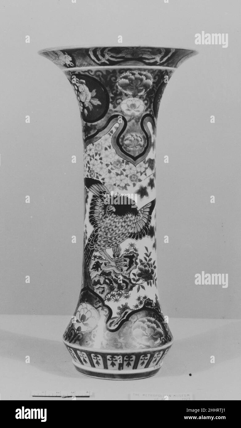 Vase 18th Jahrhundert Japan. Vase. Japan. 18th Jahrhundert. Porzellan in farbigen Emaillen und Gold (Arita Ware, Imari Typ) dekoriert. Edo-Zeitraum (1615–1868). Keramik Stockfoto