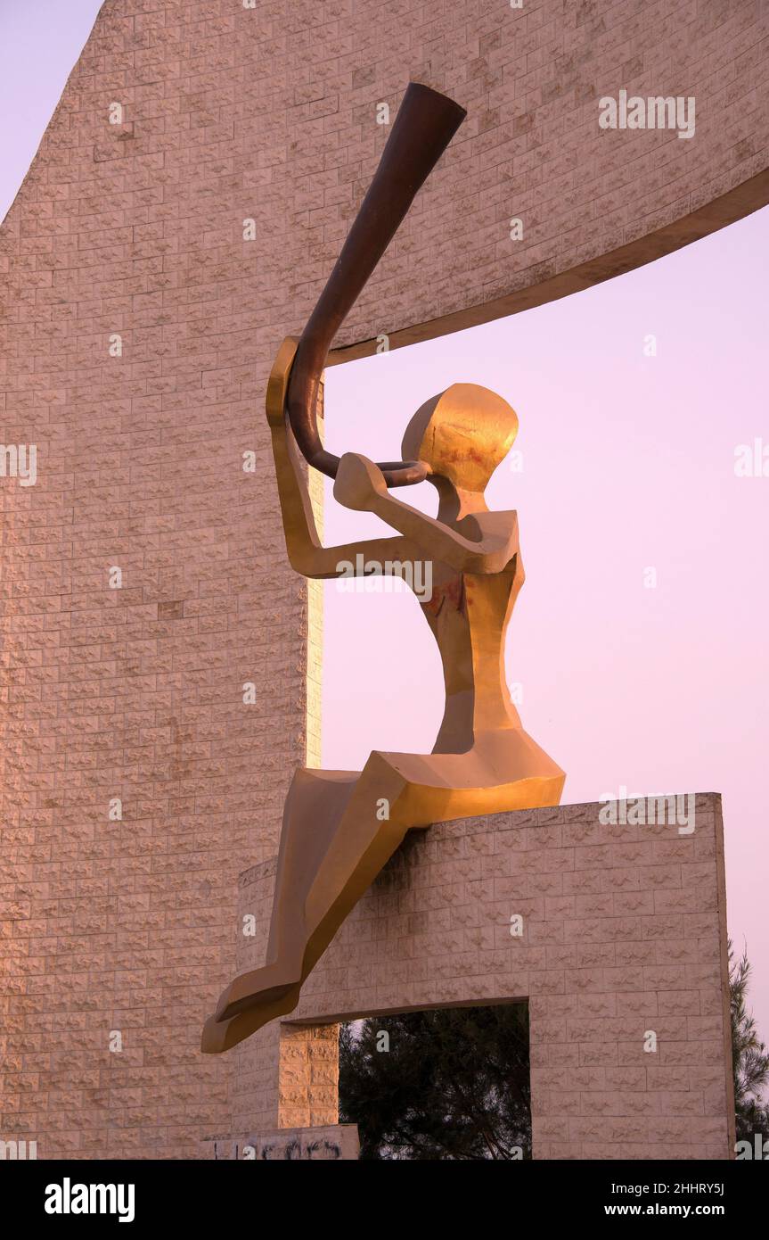 Detail des Millenniums-Denkmals an der Küste der Westkornische in Dakar, Senegal Stockfoto