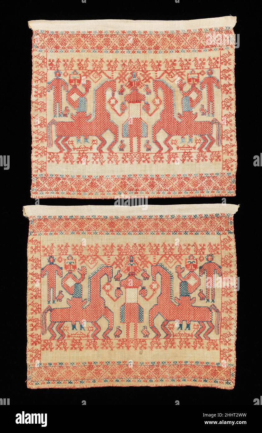 Handtuchgrenze Anfang des 19th. Jahrhunderts Russisch Dieses Objekt stammt aus der Sammlung von Natalia de Shabelsky (1841-1905), einer russischen Adligen, die gezwungen ist, das zu bewahren, was sie als die verschwindenden Volkstraditionen ihres Heimatlandes wahrnahm. Sie reiste ausgiebig durch Großrußland und sammelte viele schöne Beispiele der Textilkunst der wohlhabenden Bauernklasse. Von den 1870s bis zu seinem Umzug nach Frankreich im Jahr 1902 sammelte Shabelsky eine große Sammlung von aufwendig bestickten handgewebten Haushaltstextilien und opulenten Festkleidung mit reicher Dekoration und aufwendigen Motiven. Die Brooklyn Museum Holding Stockfoto