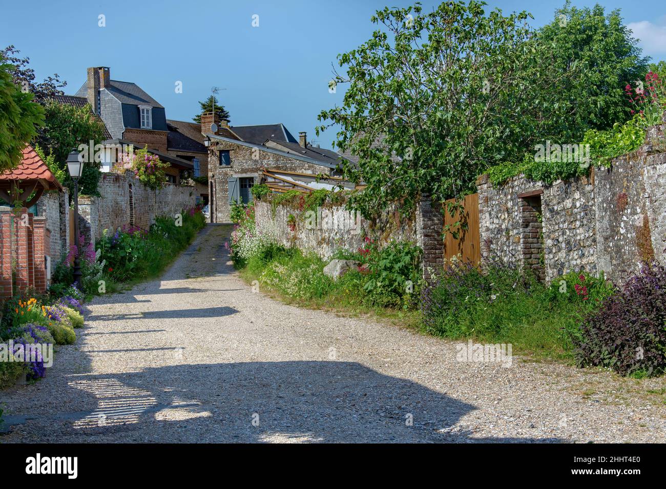 Ruelle de la vieille ville de Saint Valery sur Somme Stockfoto