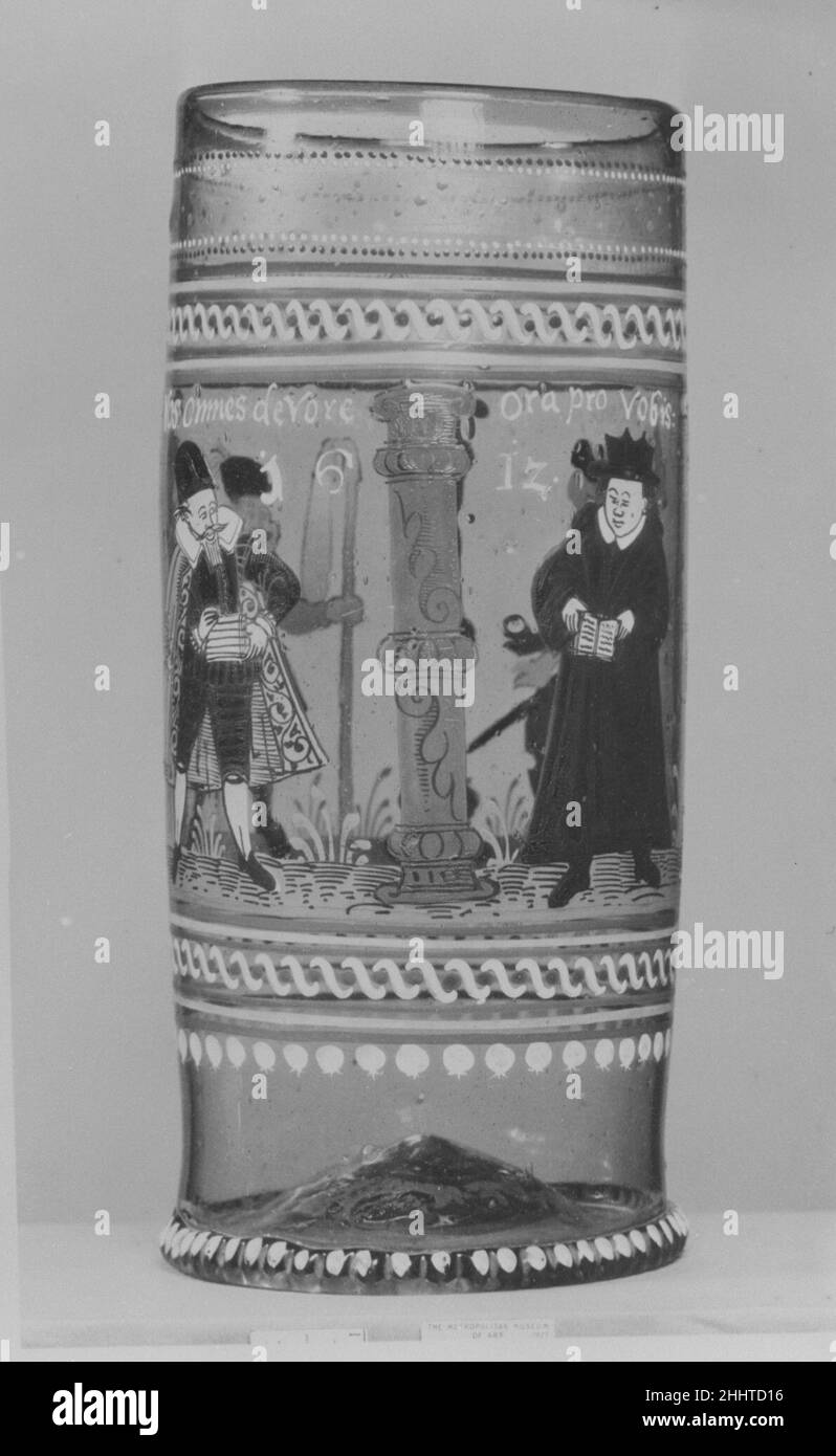 Becher (Humpen) 1612 Böhmisch. Becher (Humpen). Böhmisch. 1612. Glas. Glas Stockfoto