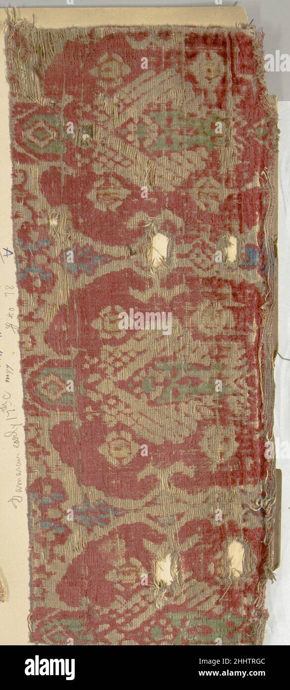 Textile Fragment Anfang des 17th. Jahrhunderts. Textile Fragment. Anfang des 17th. Jahrhunderts. Seide. Hergestellt in der Türkei. Textilien Stockfoto