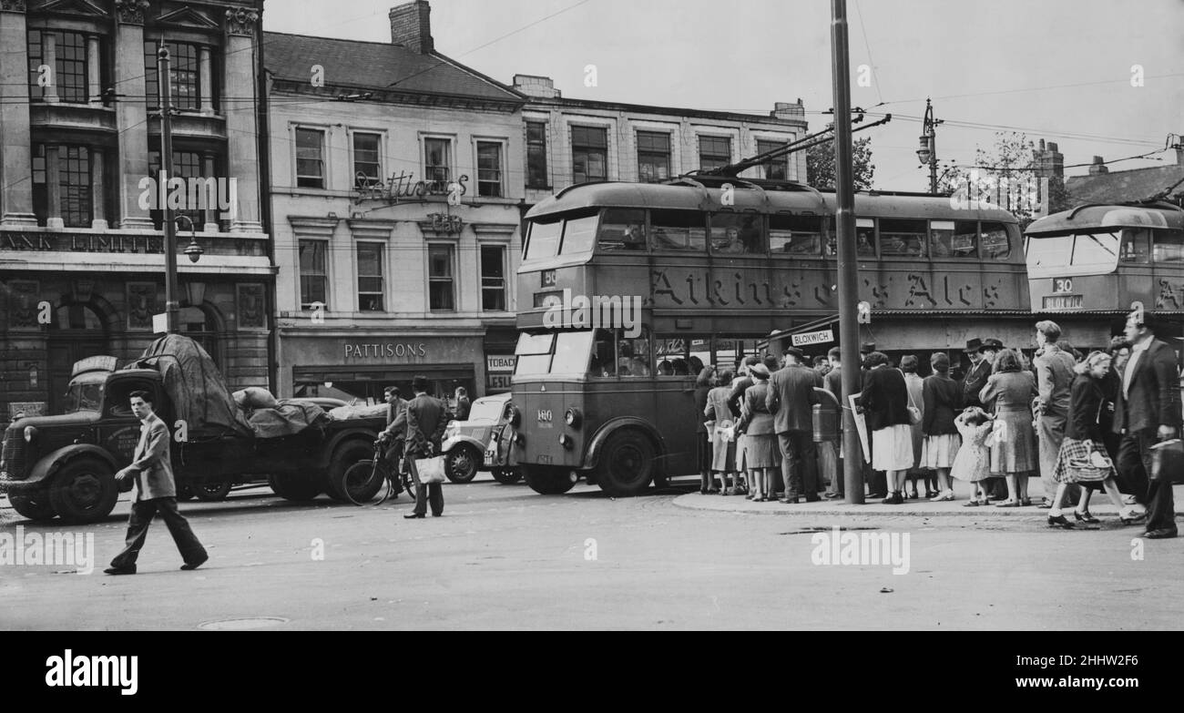 Trolley-Busbahnhof in Bloxwich. West Midlands. 22nd. August 1950. Stockfoto