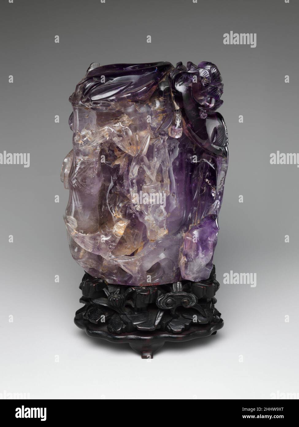 Vase mit Vogel und Blumen China. Vase mit Vogel und Blumen 61974 Stockfoto