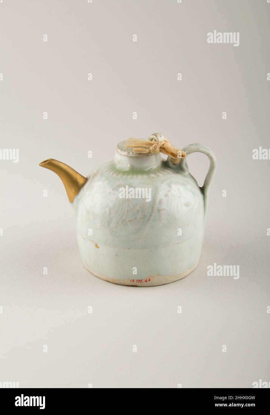 China abfüllen und abdecken (?). Flasche und Deckel 48809 Stockfoto