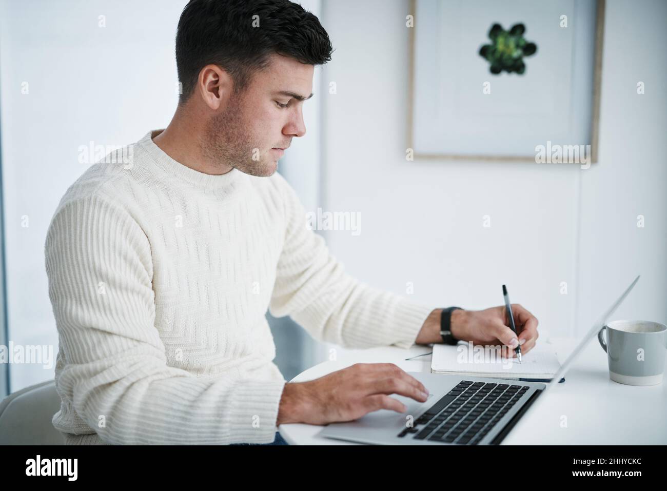 Fühlen Sie sich wie ein Chef, wenn Sie von zu Hause aus arbeiten Stockfoto