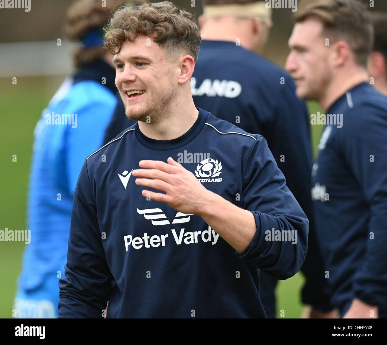 Oriam Sports Centre Edinburgh.Scotland.UK.25th Jan 22 Guinness Six Nations Scotland Darcy Graham während des Rugby-Trainings. Kredit: eric mccowat/Alamy Live Nachrichten Stockfoto