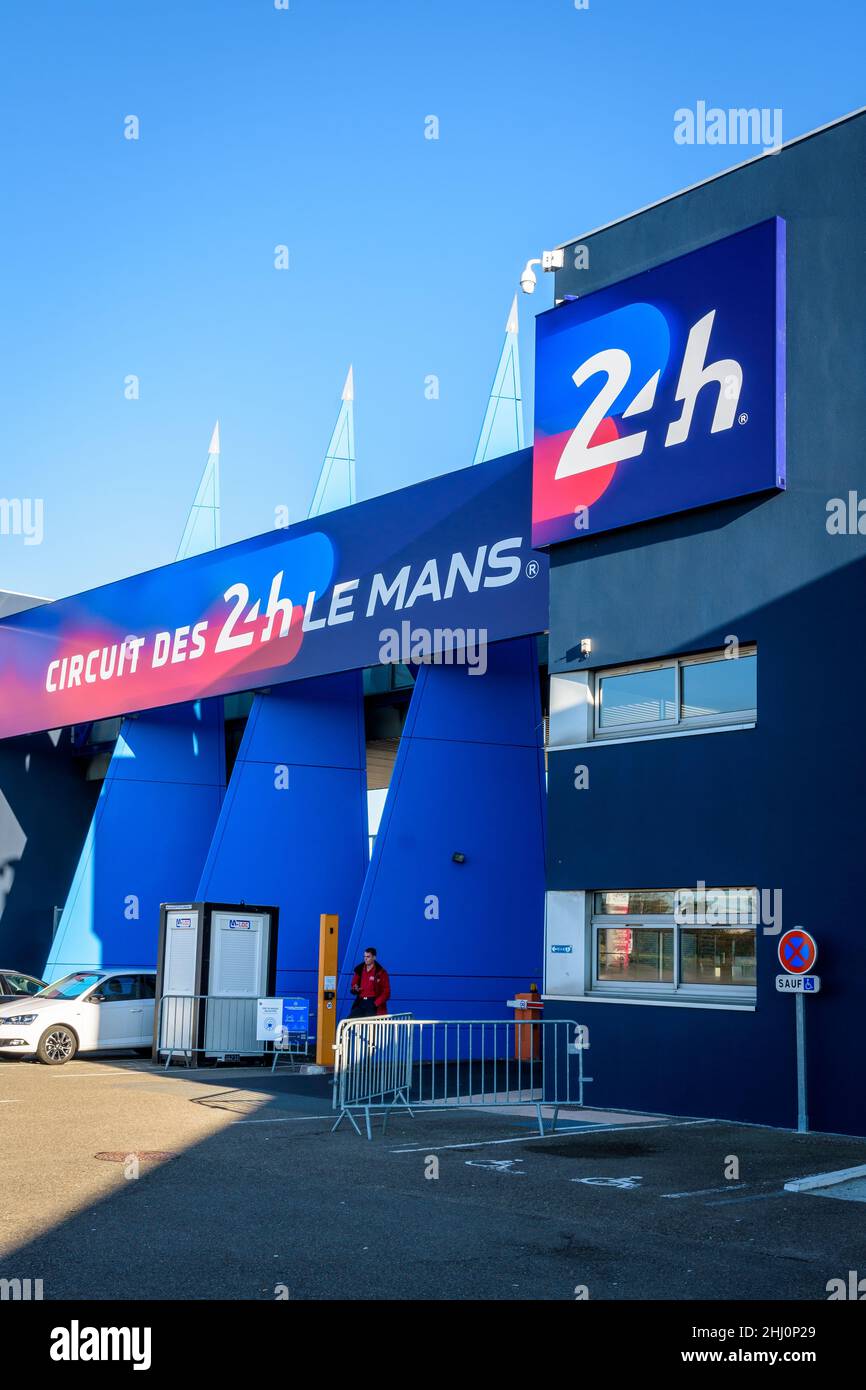 Tor zur Rennstrecke der 24 Stunden von Le Mans, Frankreich. Stockfoto