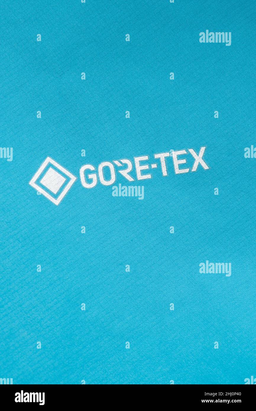 Gore-tex-Logo auf wasserdichter Jacke Stockfoto