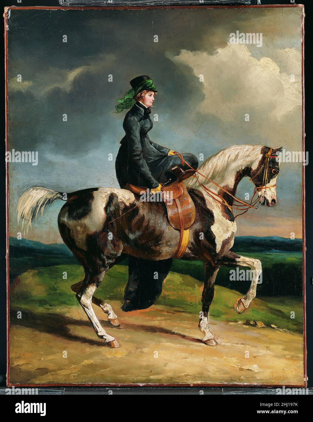 Pferdewoman 1820 oder später Théodore Gericault Gericault studierte Pferde sein ganzes Leben lang intensiv, und sein Aufenthalt in England 1820–21 inspirierte eine Gruppe von Werken, die elegante Aspekte von Reiten und Sport darstellten. Die Identität dieser modisch geatmüden Frau, die auf dem Seitenschwungtuch reitet, wird spekuliert. Pferd und Reiter werden in einem friesartigen Profil dargestellt, wobei die ruhige Kontrolle, die sie über ihren Berg ausübt, in krassem Kontrast zum unausstehlichen Himmel steht, der beide nicht ablenkt. Gericault versöhnt hier das traditionelle französische Bild einer Pferdefrau oder Amazone, ein Begriff, der fr Stockfoto