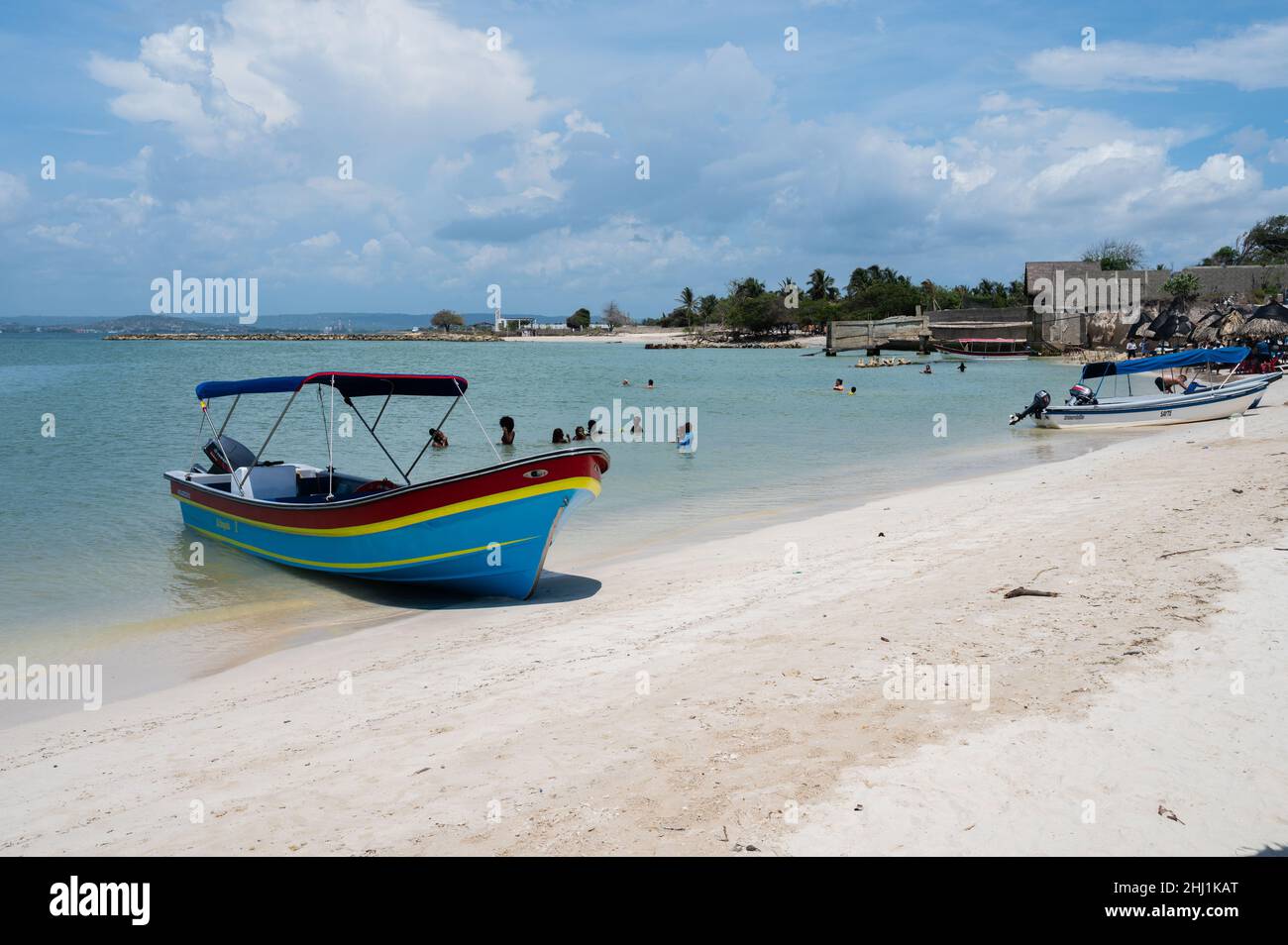 Isla Tierra Bomba ist eine kolumbianische Insel vor der Küste von Cartagena de Indias. Stockfoto