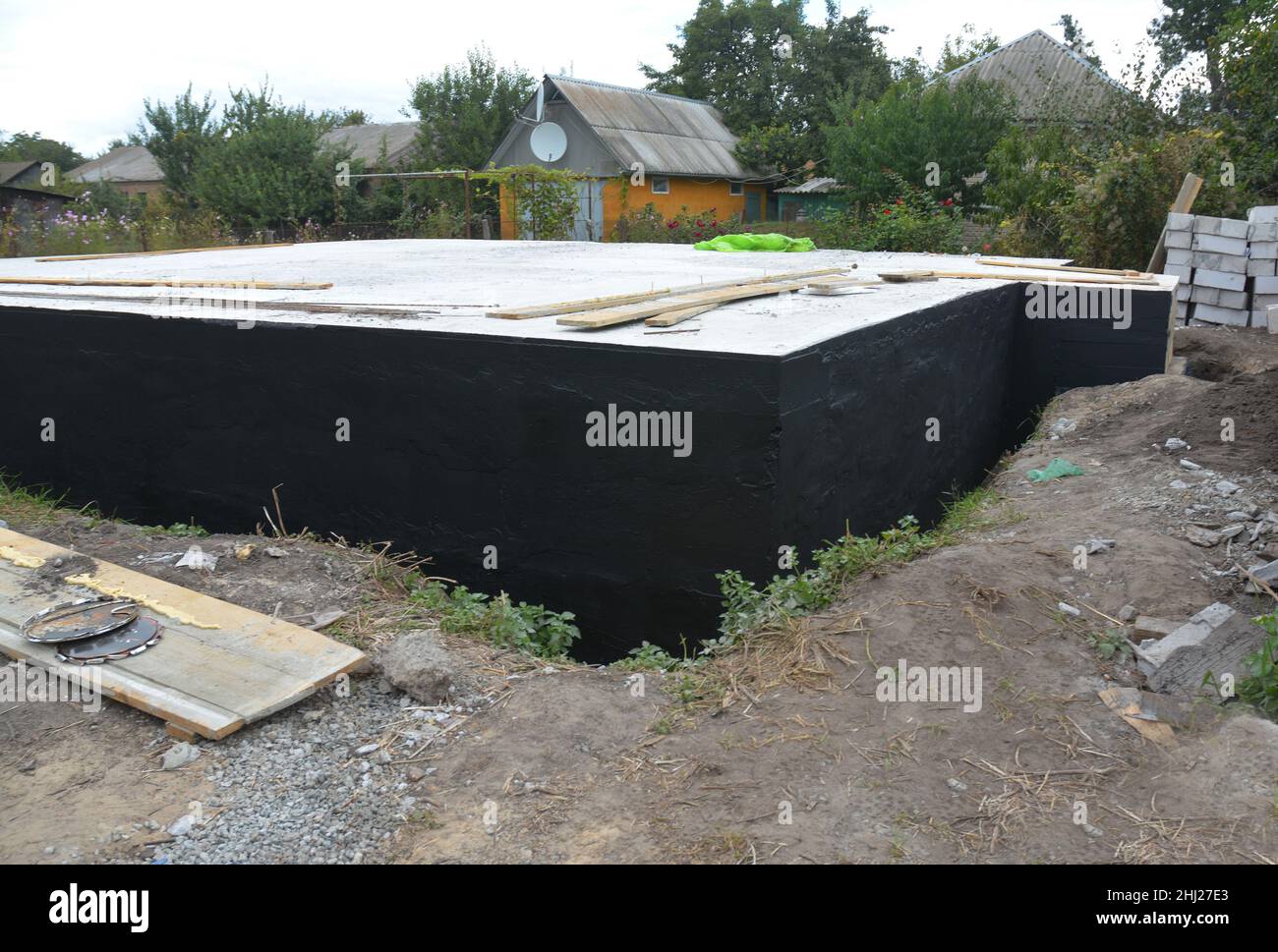 New House Construction Foundation mit Abdichtung. Stockfoto