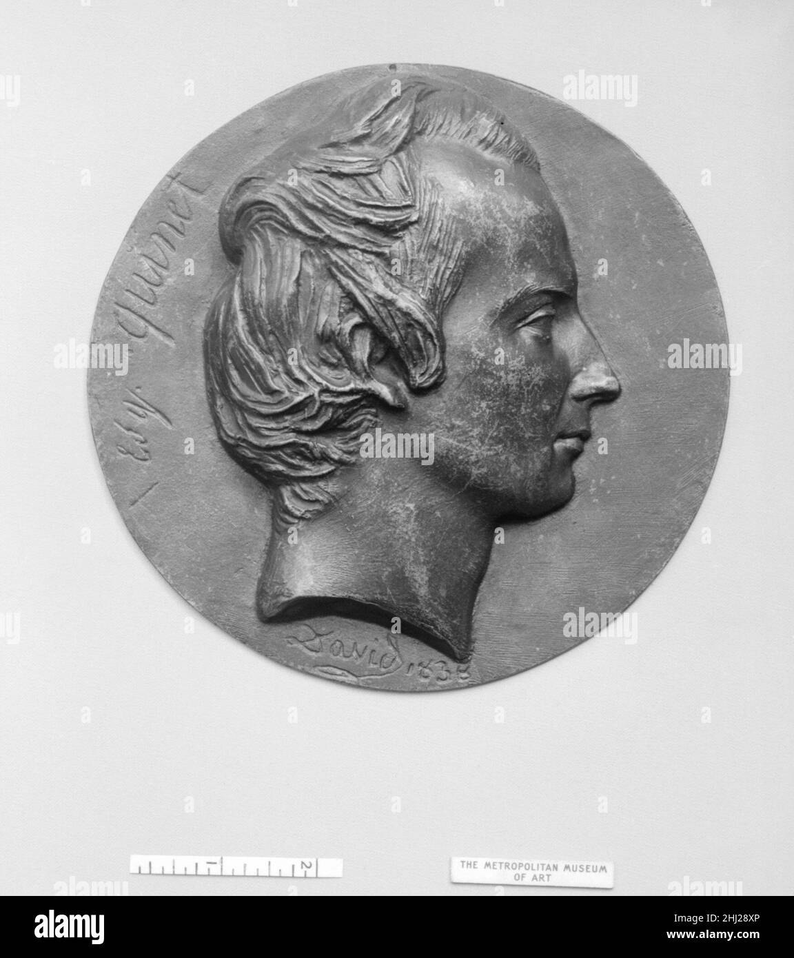 Edgar Quinet (1803–1875), französischer Dichter und politischer Schriftsteller 1838 Pierre Jean David d'Angers Französisch Pierre-Jean David d'Angers war der produktivste und einer der bedeutendsten französischen Bildhauer der ersten Hälfte des 19. Jahrhunderts. Während seiner fast fünfzigjährigen Karriere (1819–1856) blieb David seiner Überzeugung treu, dass skulpturale Denkmäler, die den Leistungen großer Männer und Frauen gewidmet sind, die Größe eines Volkes am dauerhaftesten und lebhaftesten zum Ausdruck bringen. Er suchte kontinuierlich Aufträge für Denkmäler mit historischen und zeitgenössischen Figuren, die er bewunderte, um zu kommen Stockfoto