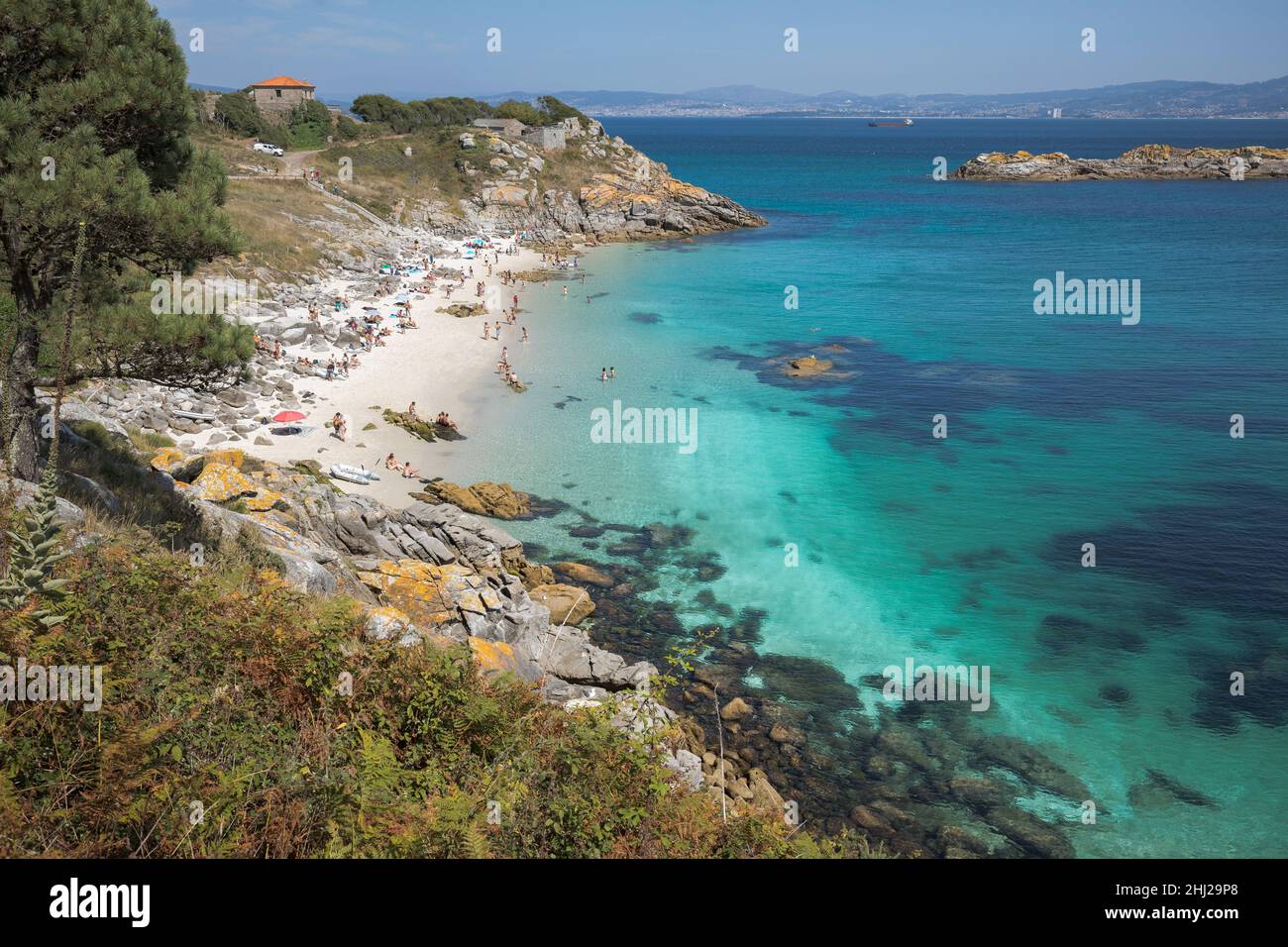 Luftaufnahme der atemberaubenden Landschaft im Naturpark der Cies-Inseln, Galicien, Spanien Stockfoto