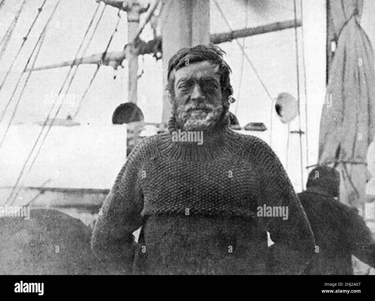 ERNEST SHACKLETON (1874-1922) Anglo-irischer Antarktisforscher an Bord der Nimrod nach seiner Rückkehr von der Antarktisexpedition im Jahr 1909. Stockfoto