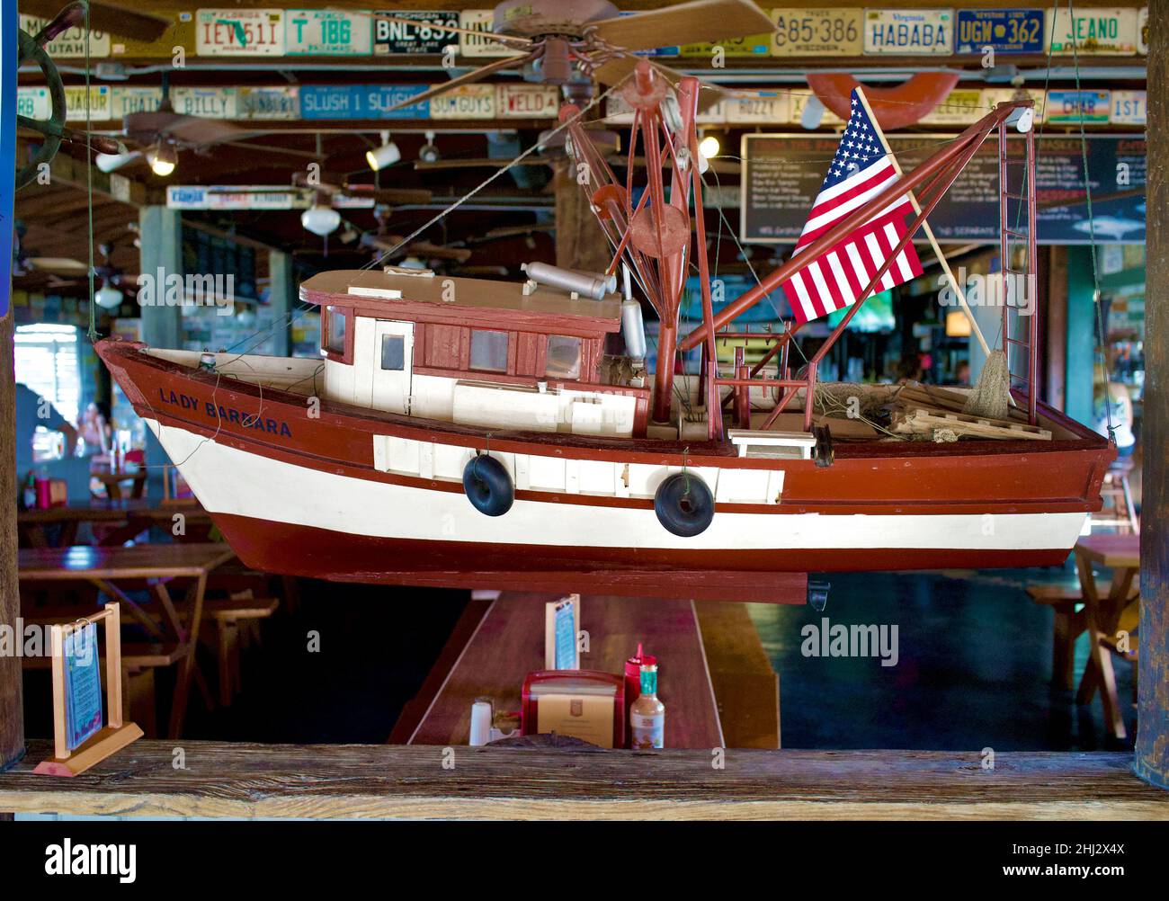 Die Half Shell Raw Bar und das Restaurant im Yachthafen in Key West, Florida, FL, USA, wurden 1972 eröffnet. Unterstützt lokale Fischer. Stockfoto