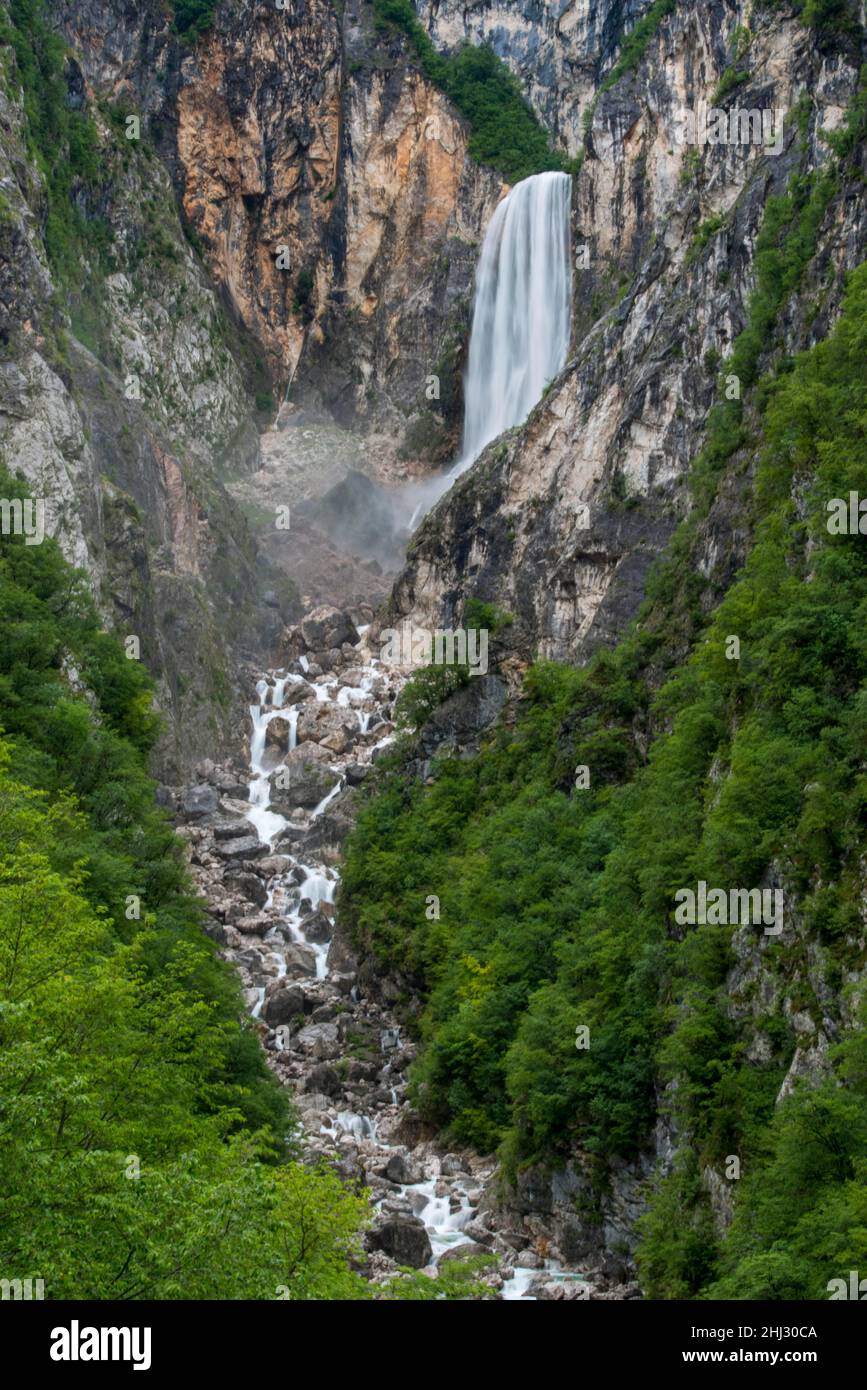 Boka Slap, Sloweniens größter Wasserfall, in der Nähe von Zaga, Slowenien Stockfoto