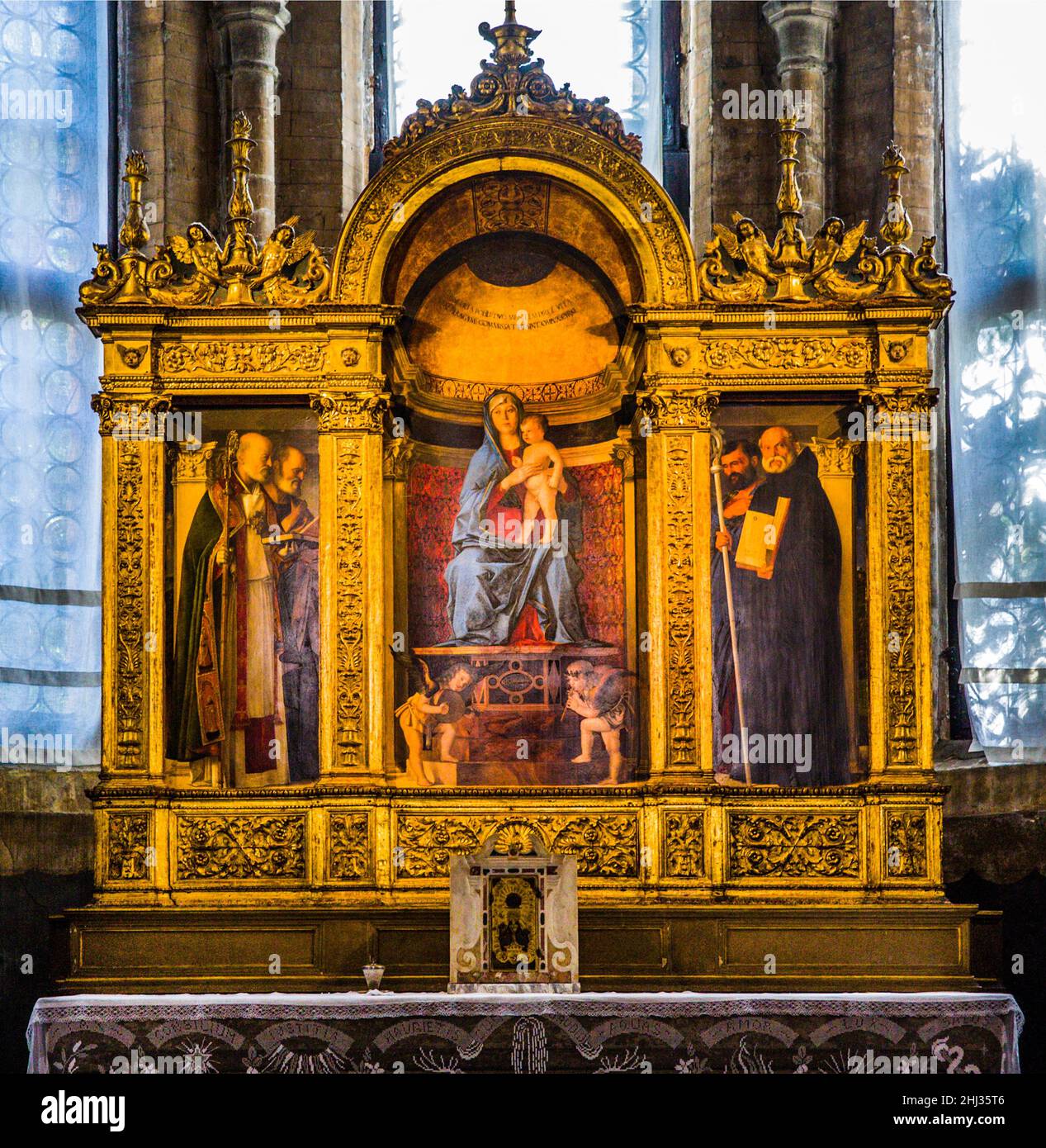 Giovanni Bellini, Madonna mit Kind zwischen den Heiligen Peter und Nikolaus, Benedikt und Mark, Santa Maria Gloriosa dei Frari, wichtigste gotische Stockfoto